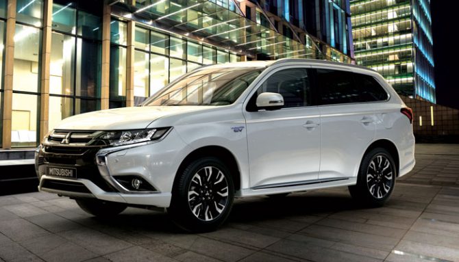 outlander-phev-country-road-shot