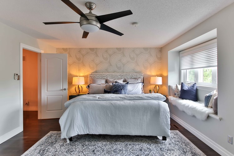 Discover These 5 Easy Bedroom Decorating Ideas