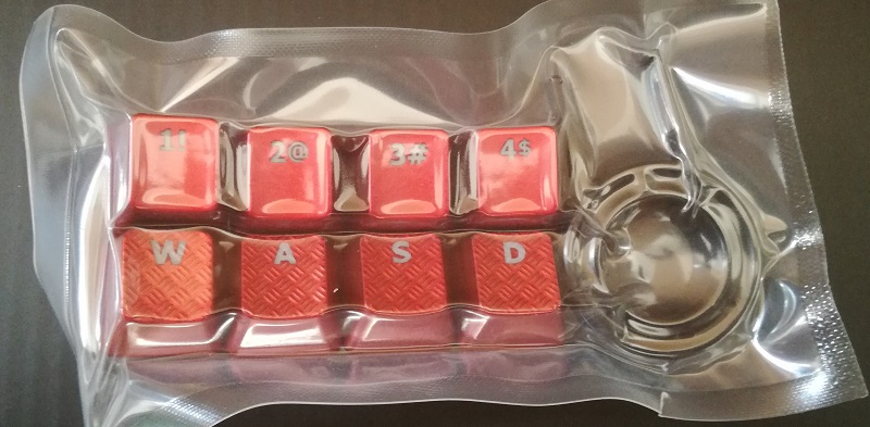 Hyperx Alloy FPS replacement keycaps and the removal tool